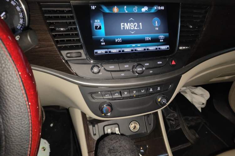 Used Buick Verano 2018 Sedan 15S Automatic Leading Model Audio And AC Panel