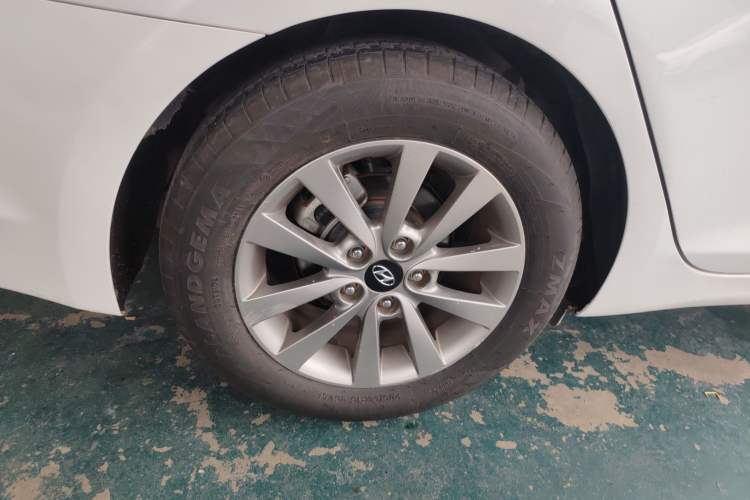 Used Hyundai Mistra 2014 1.8L Automatic Smart GLS