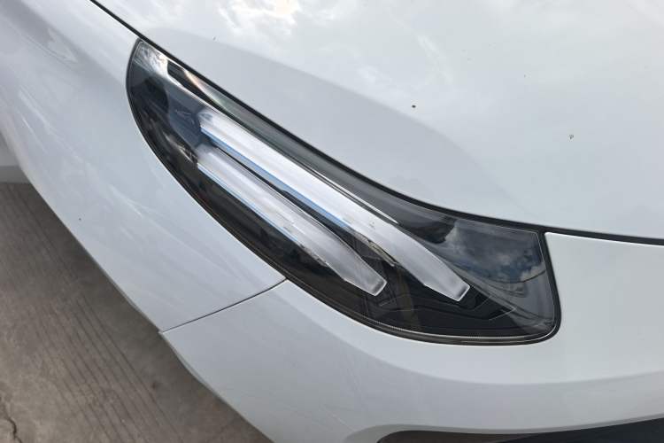 Used Lynk & Co 03 2019 2.0TD Automatic Jing Pro Edition Right Front Headlight