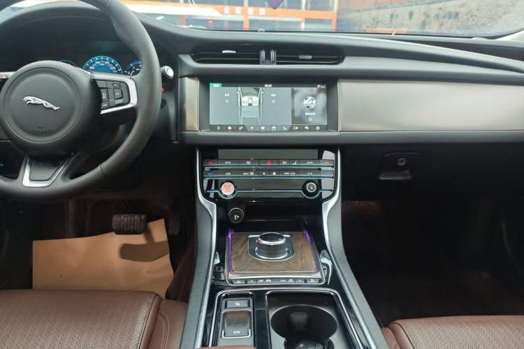 Used Jaguar XFL 2020 XFL 2.0T P250 Four-Wheel Drive Luxury Edition