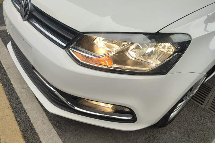 Used Volkswagen Polo 2016 1.6L Automatic Comfort Model