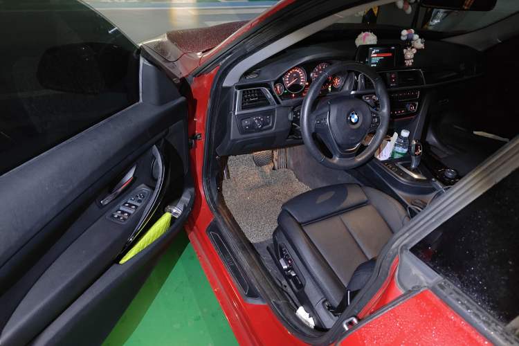 Used BMW 3 Series GT 2018 320i Sport Edition
