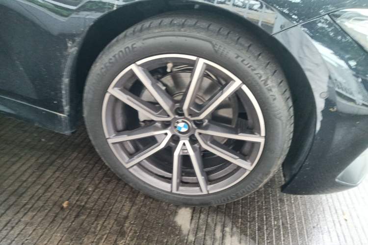 Used BMW 3 Series 2025 325Li M Sport Package