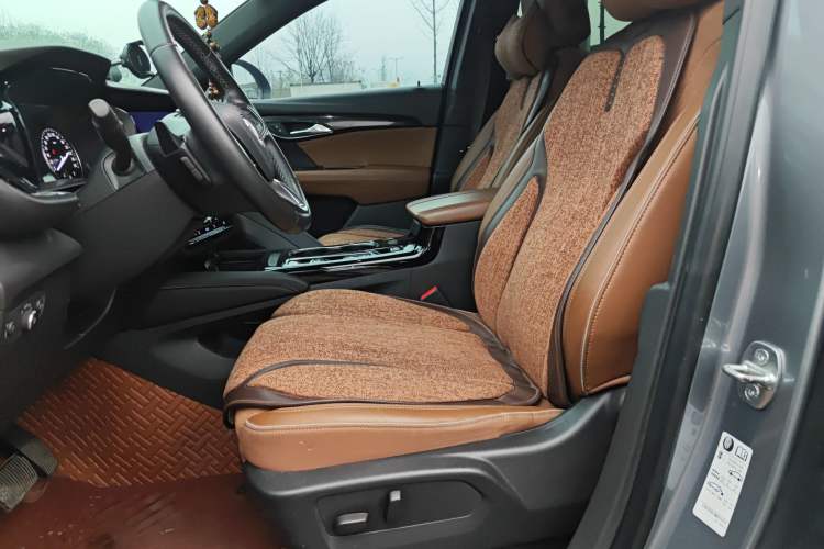 Used Buick Envision 2020 Encore S 652T Two-Wheel Drive Luxury Model