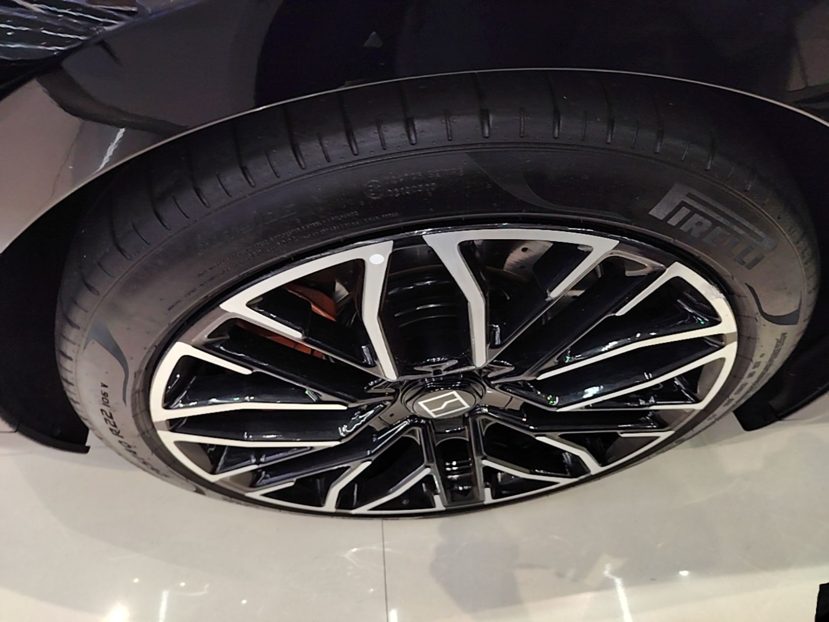 Zeekr 001 2024 YOU Edition 100 kWh All-Wheel Drive — снимка 11