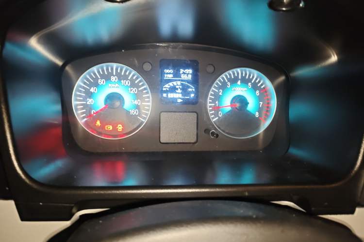 Used Jinbei Hiace X30 2024 1.5L Wealthy-Style Passenger Van 5/6/7 Seater