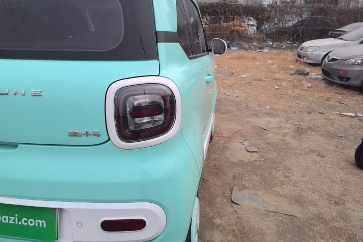 Used Bestune Pony 2026 222km Colorful Horse Exterior 6