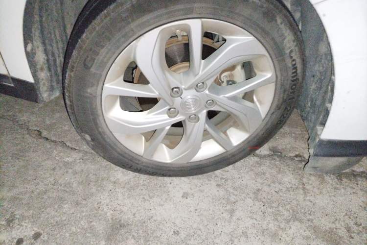 Used Buick Velite 6 2022 Connected & Shared PLUS Right Front Wheel Hub