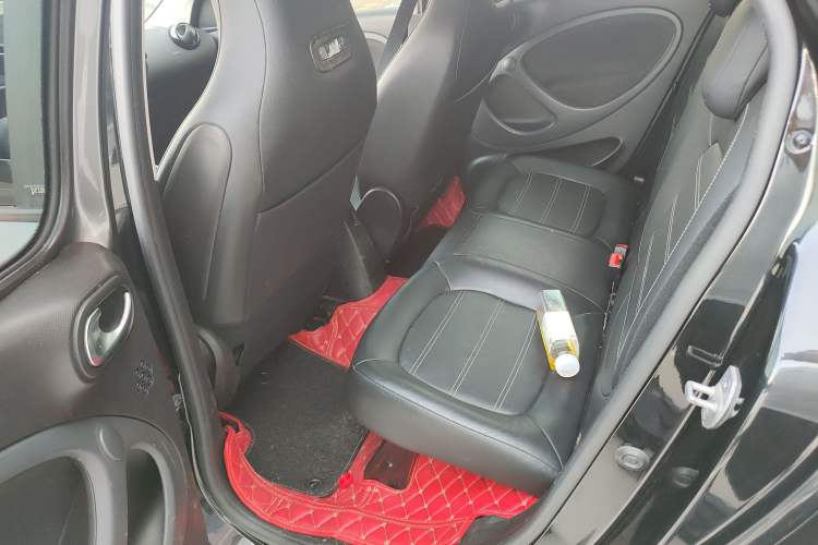 Used smart forfour 2018 0.9T 66 kW Pioneer Edition