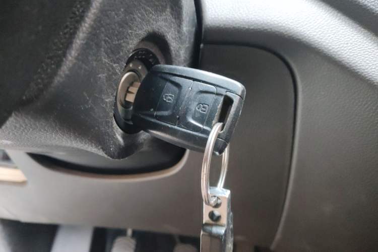 Used Wuling Hongguang V 2019 1.5L Jingqu Version China VI LAR