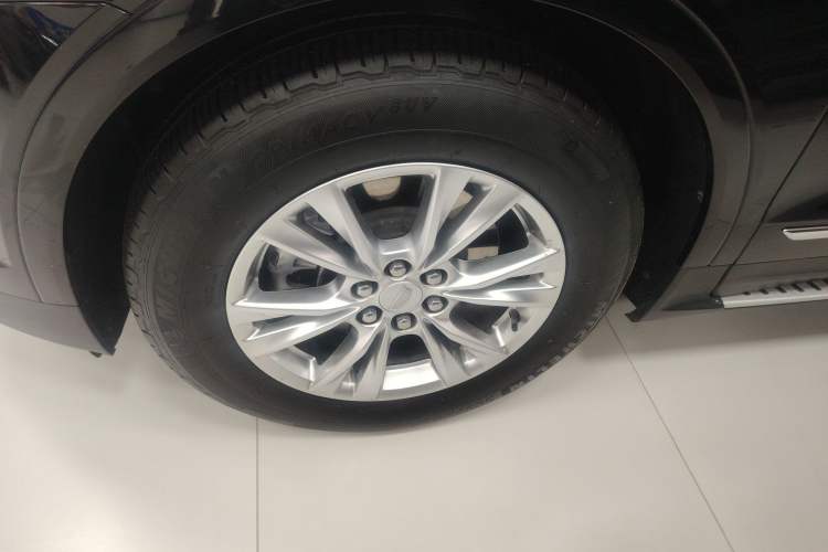 Used Cadillac XT5 2024 2.0T Two-Wheel Drive Fashion Edition Left Front Wheel Hub