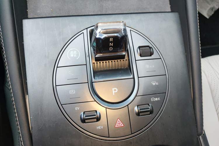 Used BYD Seal 06 New Energy 2024 DM-i 120KM Flagship Model Gear Lever