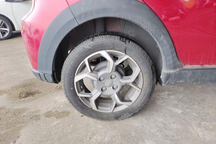 Used Geely Auto Vision X1 2017 1.3L Automatic Fun Edition
