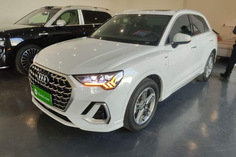 Used Audi Q3 2024 35 TFSI Ambition Dynamic Edition