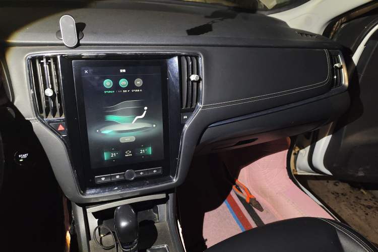 Used Roewe i6 2017 20T Automatic Internet Smart Edition