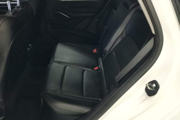 Used Geely Auto Emgrand 2023 4th Generation Champion Edition 1.5L CVT Prestige Model Left Rear Seat