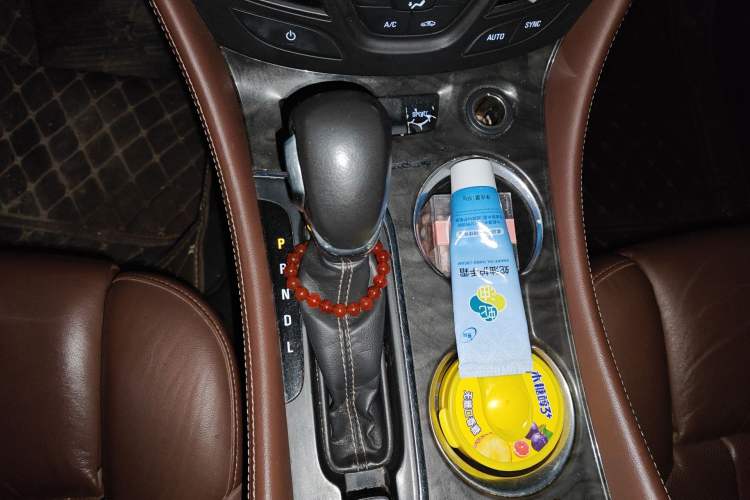 Used Buick Envision 2016 28T Four-Wheel Drive Luxury Model Gear Lever