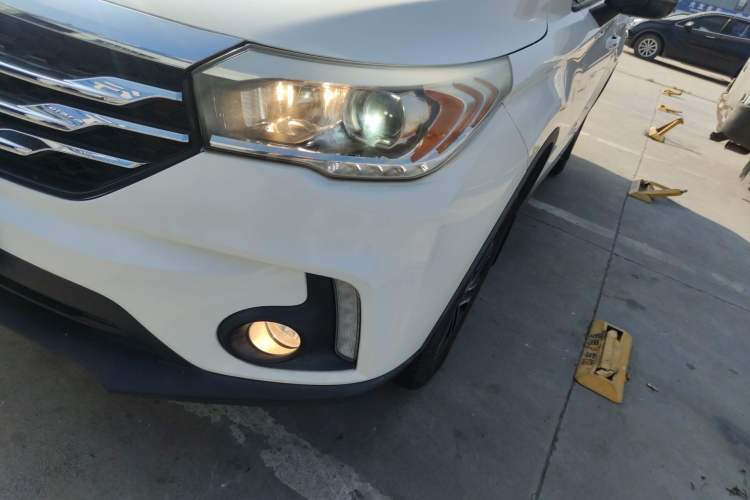 Used GAC Trumpchi GS4 2017 235T Automatic Two-Wheel Drive Elite Edition Left Front Headlight