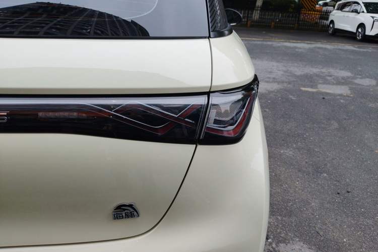 Used BYD Dolphin 2021 405 km Fashion Edition Right Rear Taillight