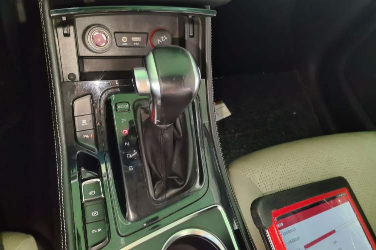 Used Baojun 730 2019 1.5T CVT Flagship Model 7 Seats China VI Emission Standard
