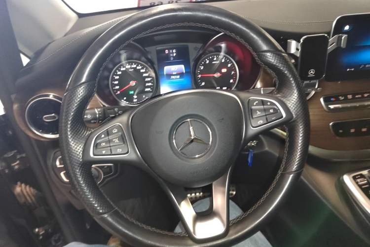 Used Mercedes-Benz V-Class 2021 V 260 Prestige Edition