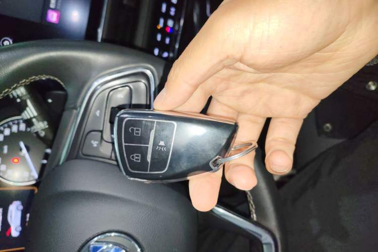 Used Buick Envision 2022 Facelift Encore S 552T Two-Wheel-Drive Luxury Model Vehicle Key