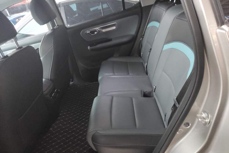 Used AION Y 2023 Plus 510 Smart Edition