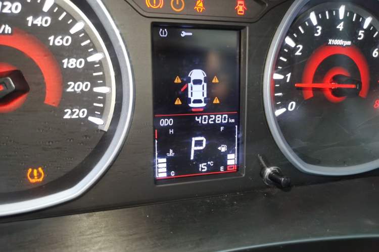 Used Soueast DX3 2016 1.5T CVT Prestige Edition
