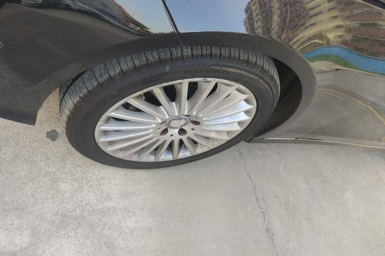 Used Mercedes-Benz E-Class 2015 E 260 L
