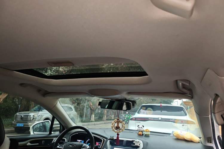 Used Ford Mondeo 2013 2.0L GTDi 200 Luxury Model