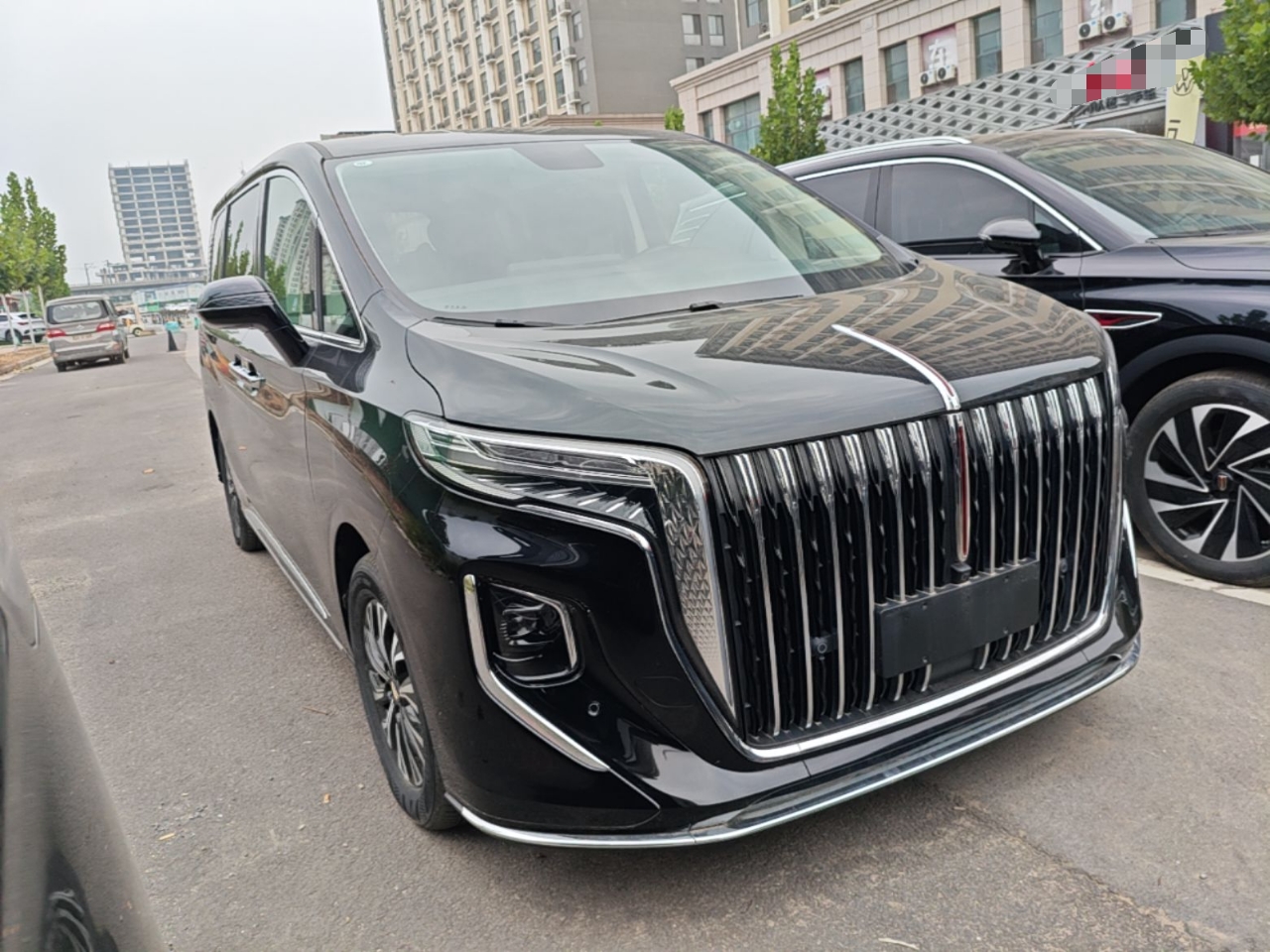 Hongqi HQ9 PHEV 2024 2.0T Four-Wheel Drive Business Edition — снимка 3