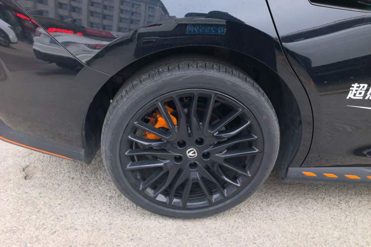 Used Changan UNI-V 2025 Model Third-Generation 2.0T Dynamic Edition