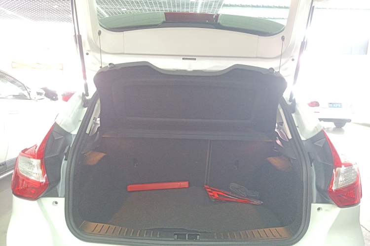 Used Ford Focus 2012 Hatchback 1.6L Automatic Fashion Edition
