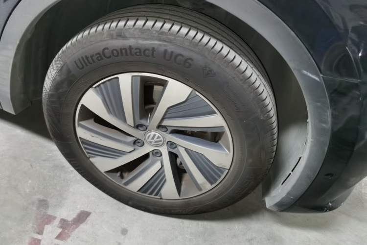 Used Volkswagen Tiguan L New Energy 2020 430 PHEV Plug-in Hybrid Flagship Edition Right Front Wheel Hub