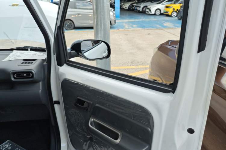 Used Wuling Zhiguang New Energy 2025 Comfort Model