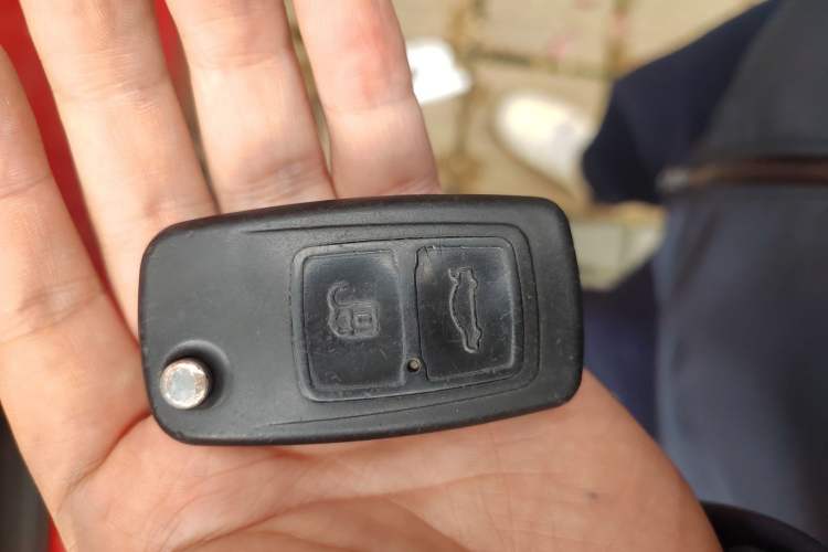 Used Chery Fengyun 2 2013 Hatchback 1.5L AMT Ruìyì Edition
