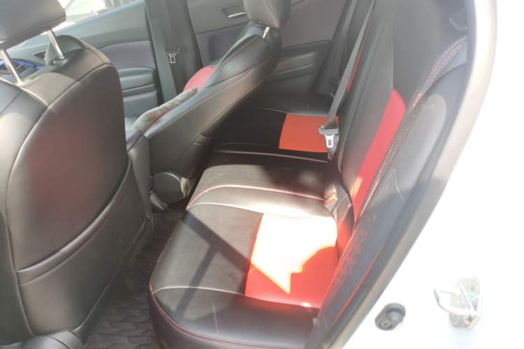 Used Toyota IZOA 2020 2.0L Enjoy Edition
