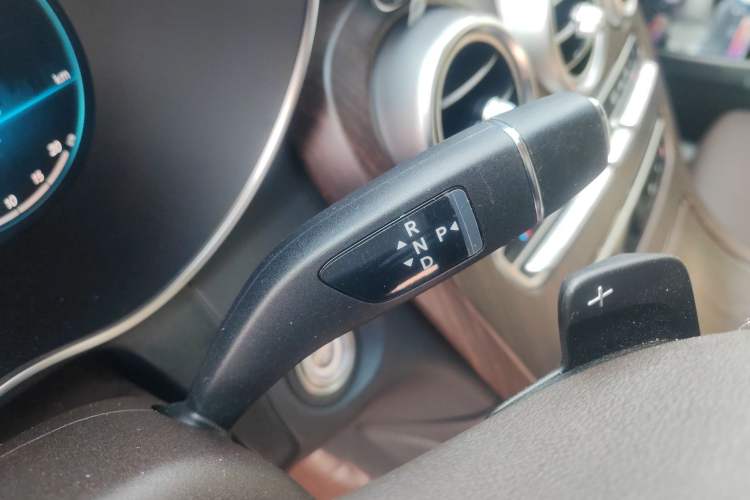 Used Mercedes-Benz GLC 2020 Facelifted GLC 260 L 4MATIC Dynamic Edition
