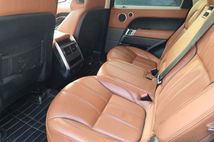 Used Land Rover Range Rover Sport 2015 3.0 SDV6 HSE DYNAMIC