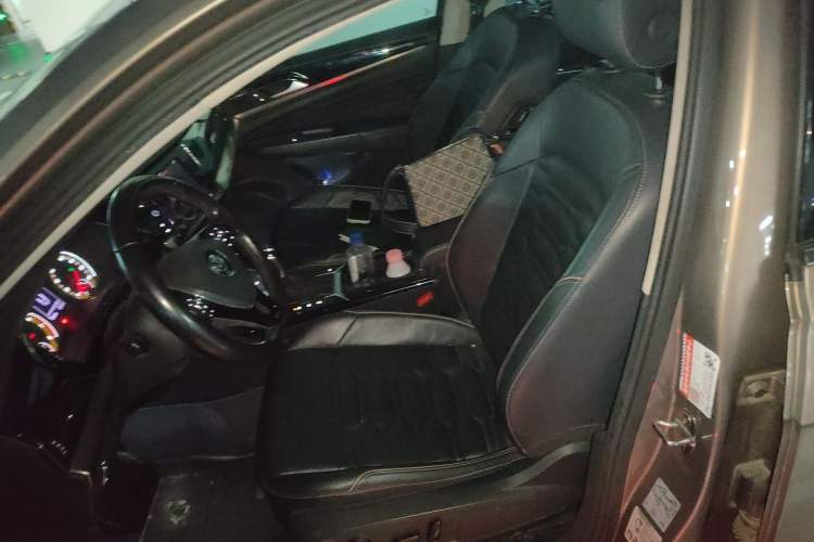 Used Volkswagen Passat 2019 330TSI Elite Edition China V Standard Left Front Seat