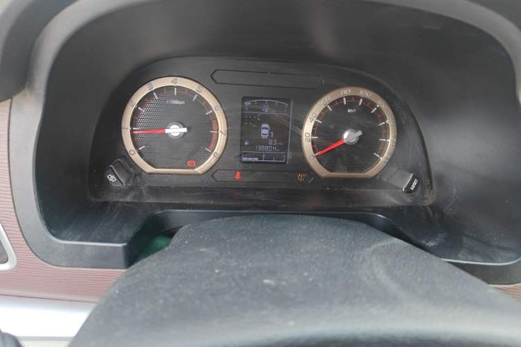 Used FORTHING Lingzhi 2019 M5L 1.6L 7-Seater Standard Model China VI
