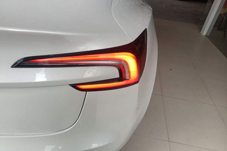 Used Tesla Model 3 2023 Rear-Wheel-Drive Version