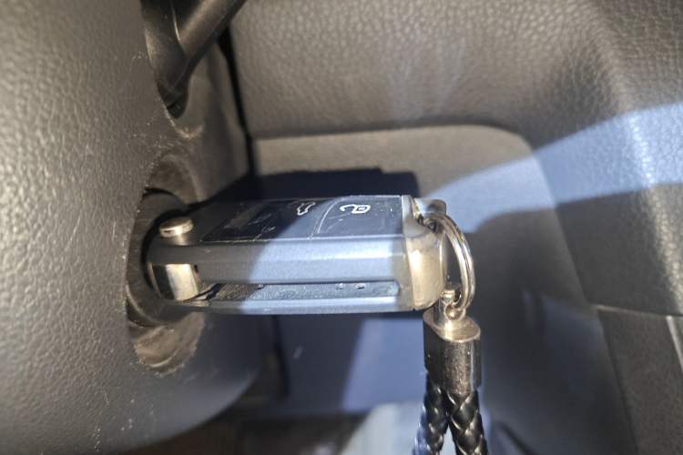 Used Volkswagen Golf 2016 230TSI Automatic Comfort Version
