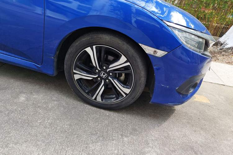 Used Honda Civic 2016 220TURBO CVT Prestige Edition
