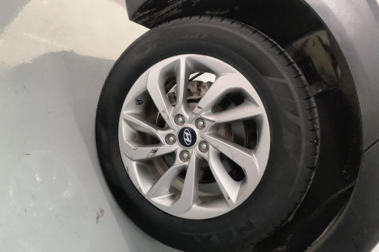 Used Hyundai Tucson 2015 1.6T Dual-Clutch Two-Wheel-Drive Smart Model
