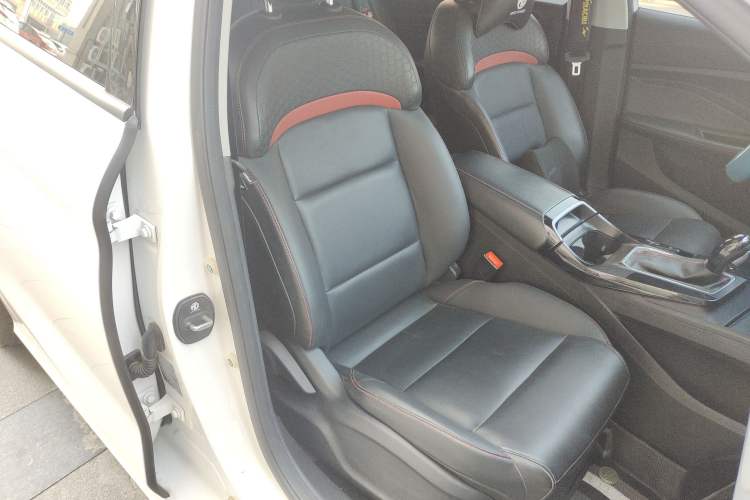 Used MG 5 2021 Revised Version 180 DVVT CVT Youth Luxury Edition
