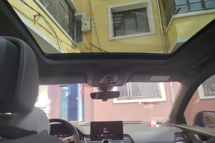 Used Audi Q5L 2024 40 TFSI Luxury Dynamic Edition Headliner