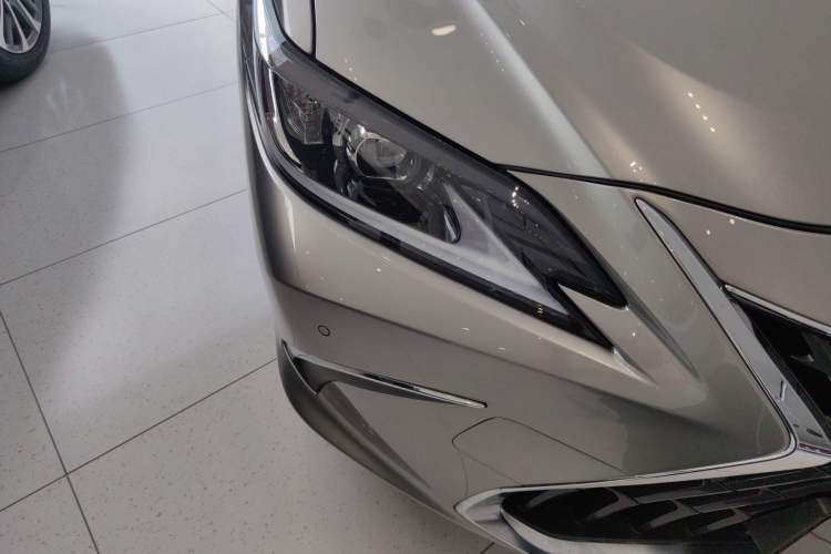 Used Lexus ES 2022 200 Excellence Edition
