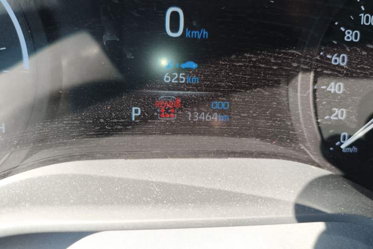 Used Toyota Granvia 2023 2.5L Hybrid Prestige VIP Edition Odometer Close Up