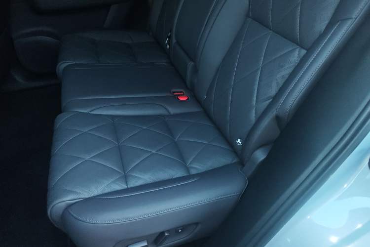 Used Leapmotor C16 2026 Extended-Range 280 LiDAR Zhizun Edition 5 Seats